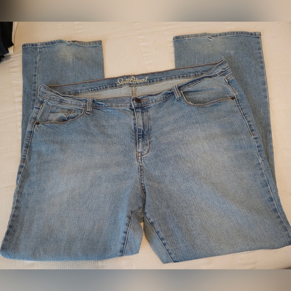 Old Navy The Sweet Heart Plus Size Jeans - Picture 1 of 5